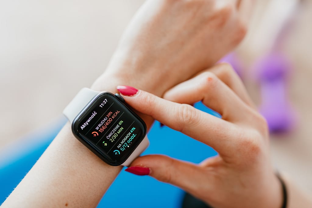 There are many reasons why people wear smart watches. Discover some of the most common uses for them here!